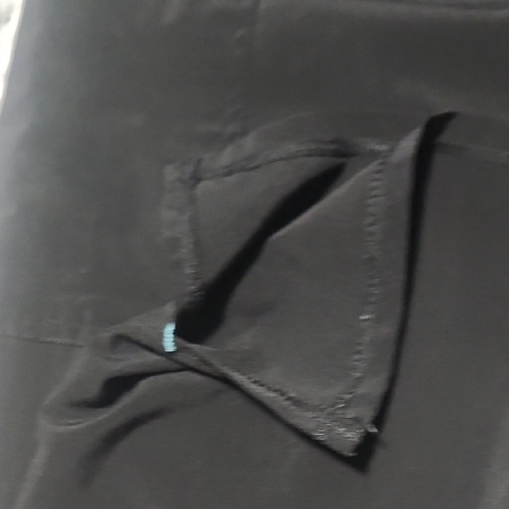 Scrubstar Black Cargo Pants with Elastic Waistband - Picture 4 of 9